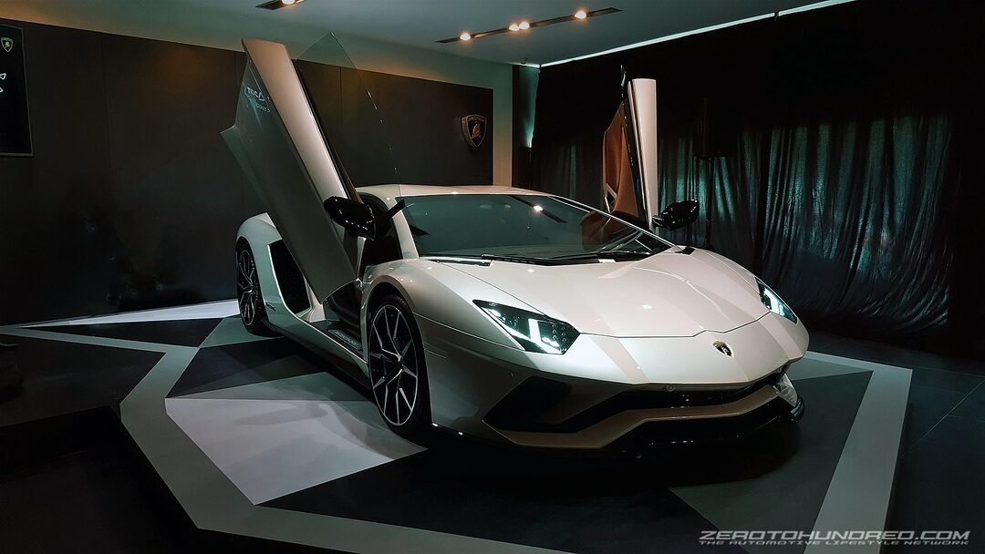2017-lamborghini-aventador-s-lamborghini-malaysia-kuala-lumpur-0222_114920-700x394.jpg